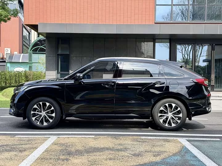 Honda Crown Road