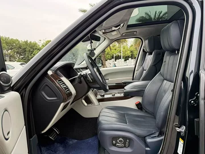 Land Rover range rover
