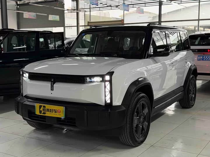 iCAR 03