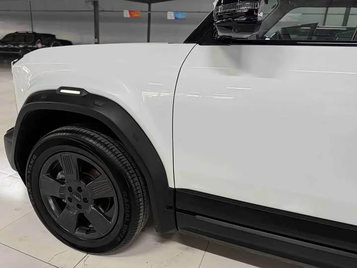 iCAR 03