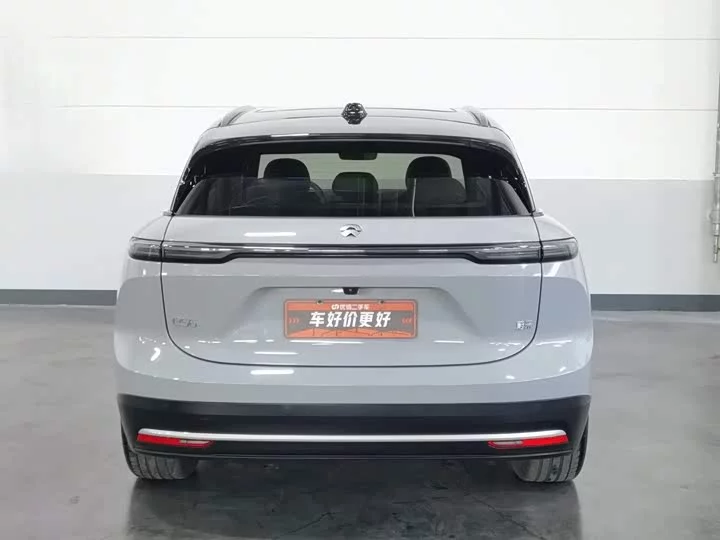 NIO ES6