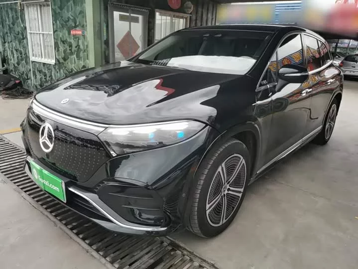 Mercedes-Benz EQS SUV