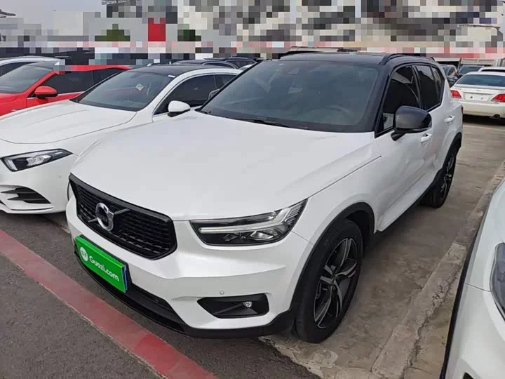 Volvo XC40