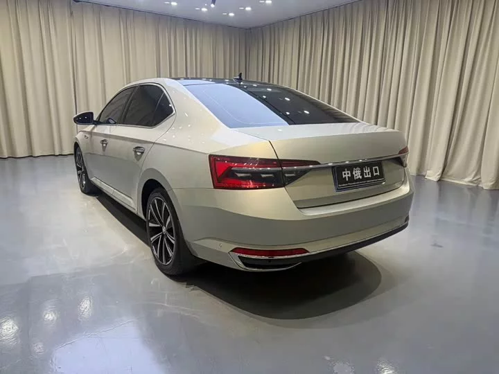 Skoda SuperB