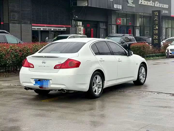Infiniti G Series