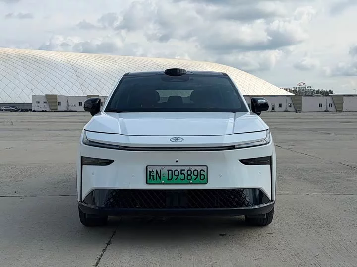 Toyota Bozhi 3X