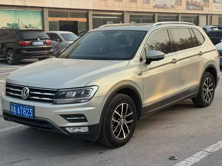 Volkswagen Tiguan L