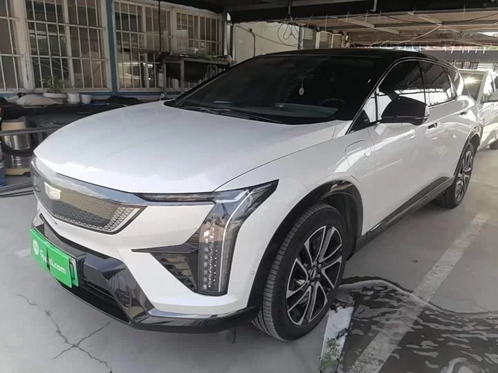 Cadillac IQ Aoge