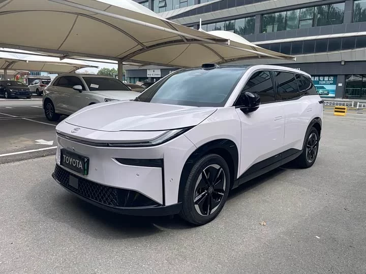 Toyota Bozhi 3X