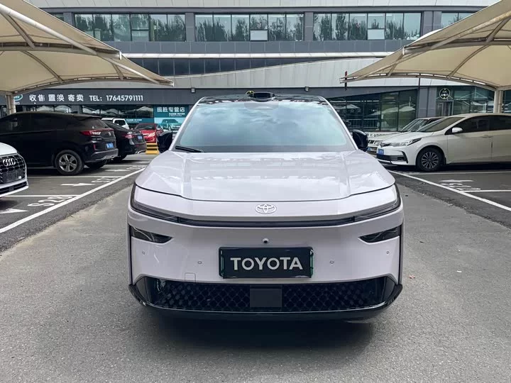 Toyota Bozhi 3X
