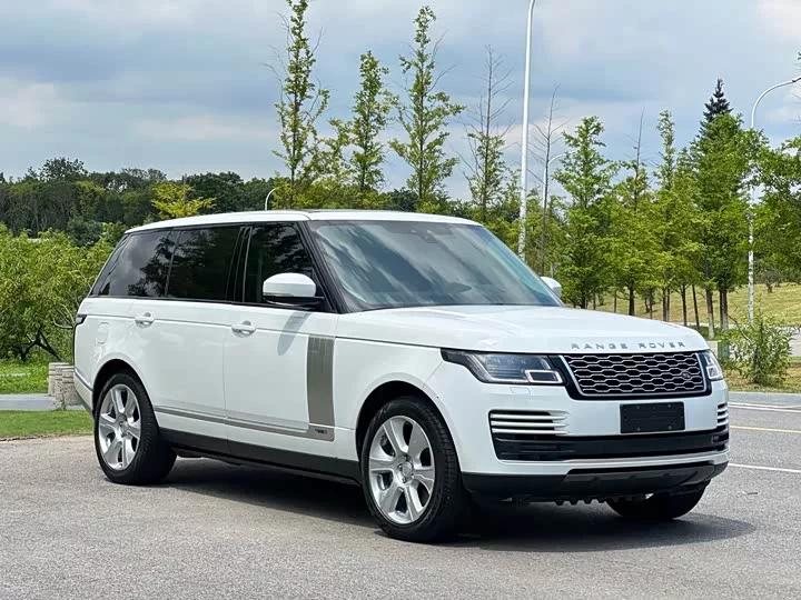 Land Rover range rover