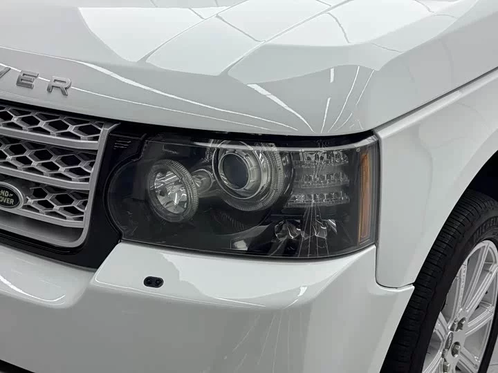Land Rover range rover