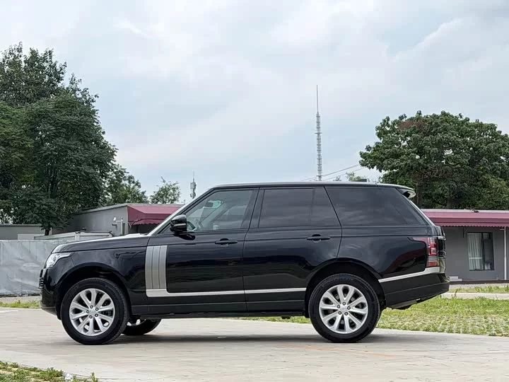 Land Rover range rover
