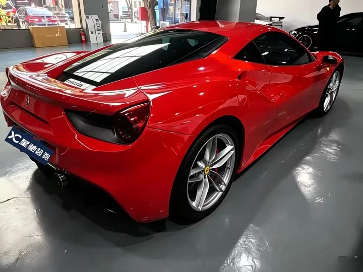 ferrari 488
