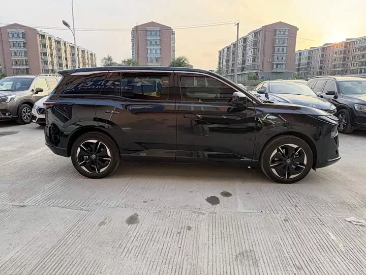 Toyota Bozhi 3X