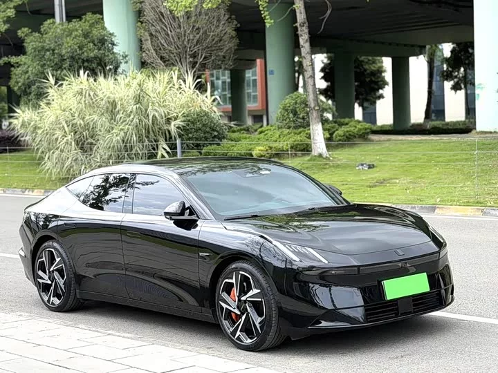 Lynk & Co Z10