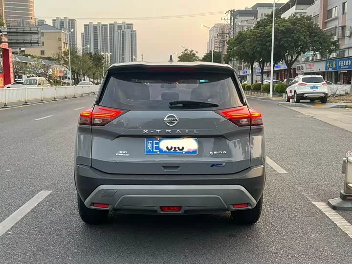 Nissan Qijun