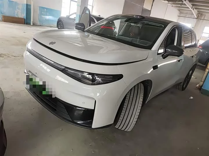 Leapmotor Zero running C10