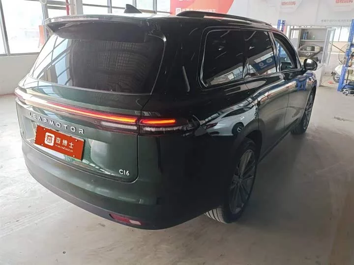 Leapmotor C16