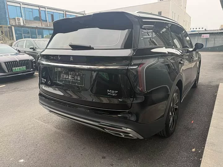 Hongqi HS7 PHEV
