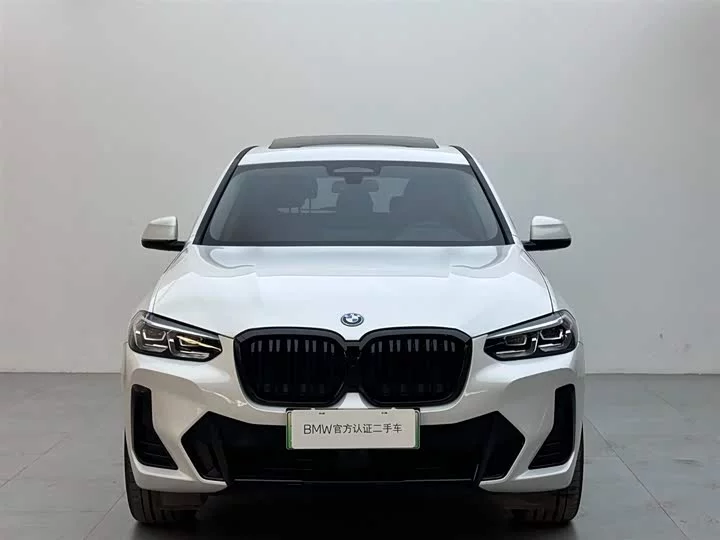 BMW iX3