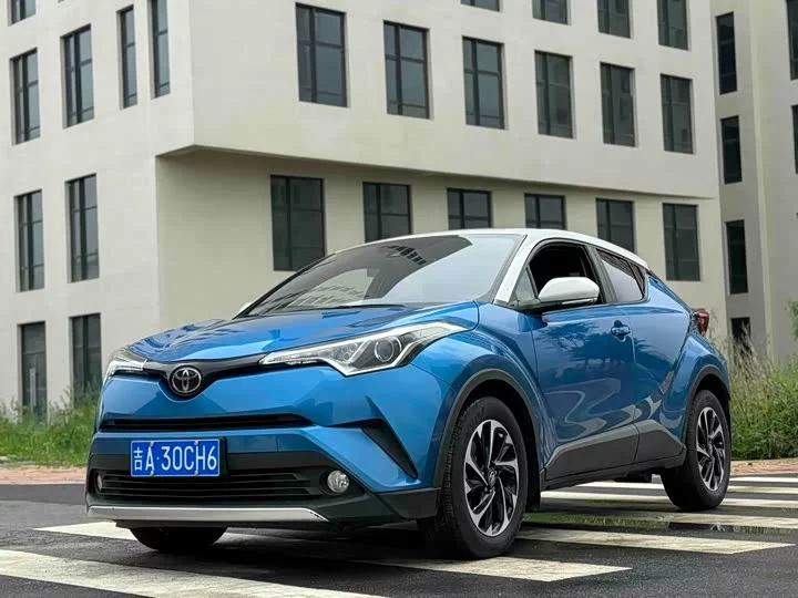 Toyota Yize IZOA