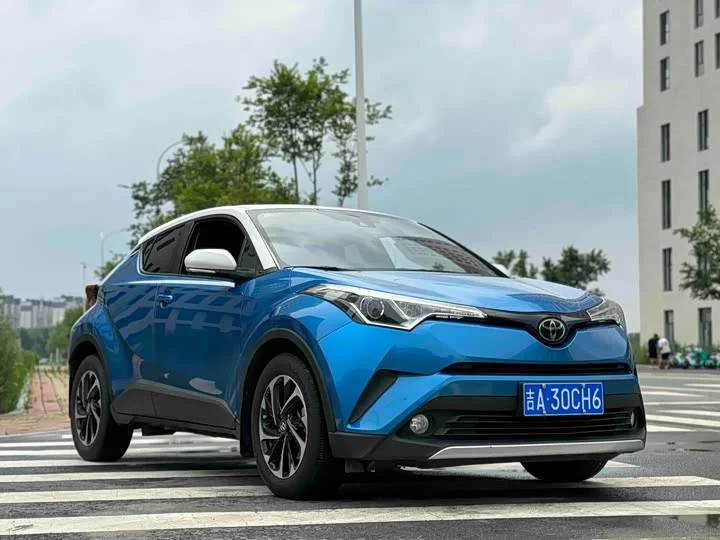 Toyota Yize IZOA