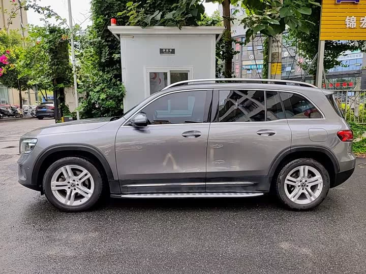 Mercedes-Benz GLB