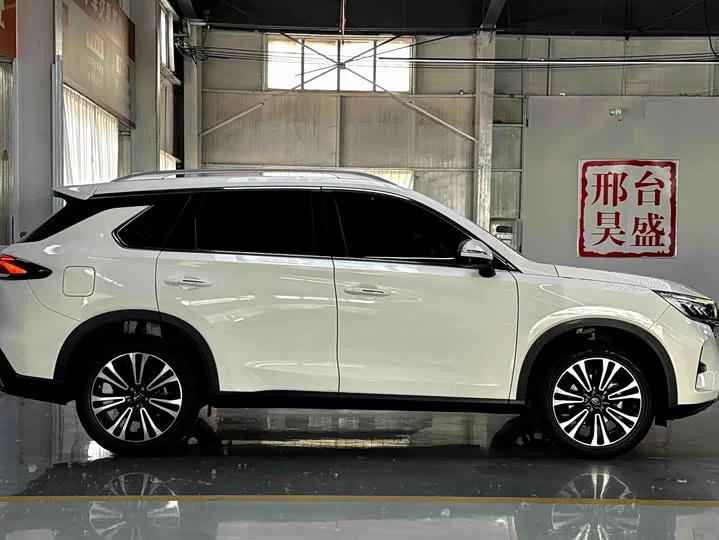 GAC Trumpchi GS5