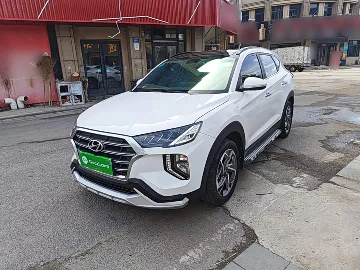 Hyundai Tucson