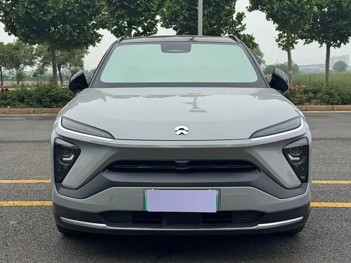 NIO ES6