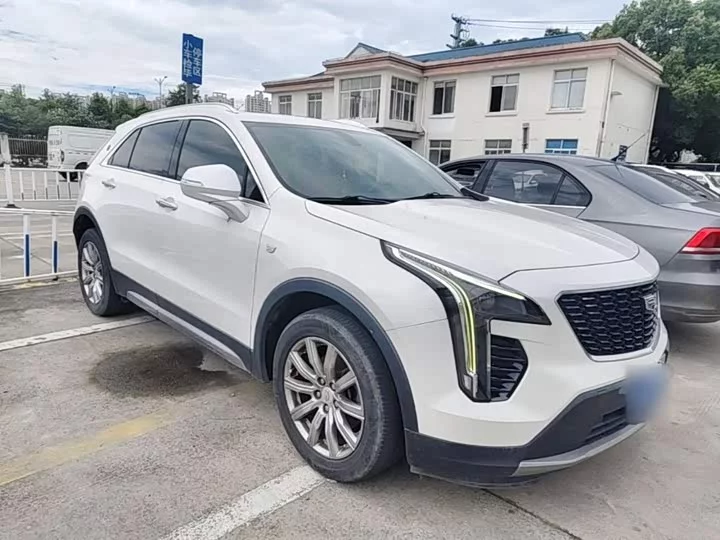 Cadillac XT4