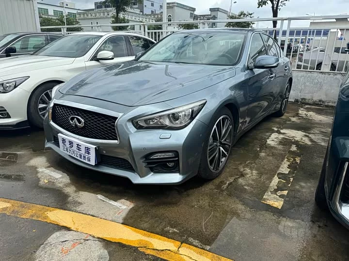Infiniti Q50