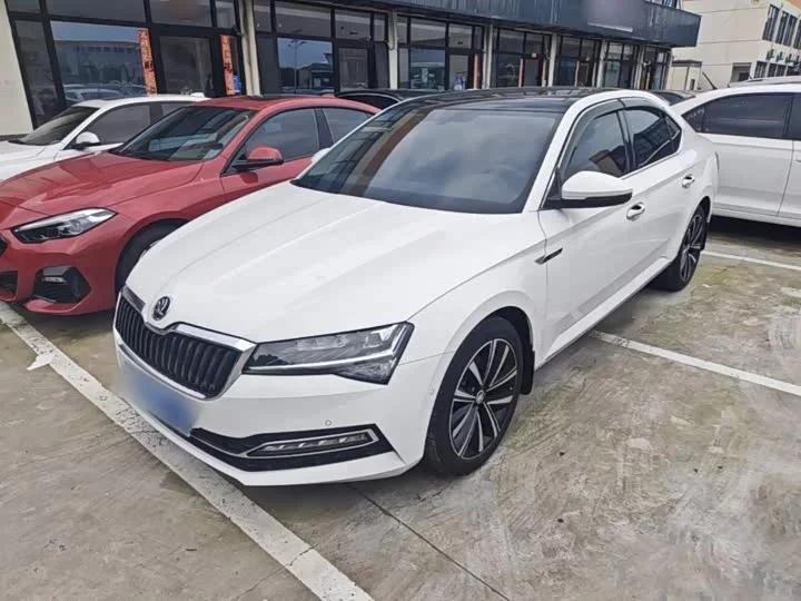 Skoda SuperB