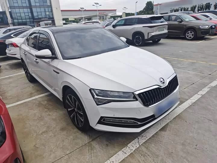 Skoda SuperB