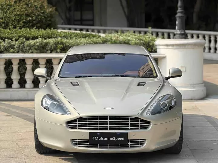 Aston Martin Rapide