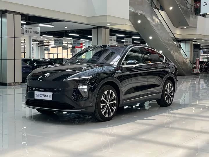 NIO EC7