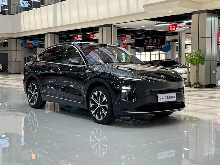 NIO EC7
