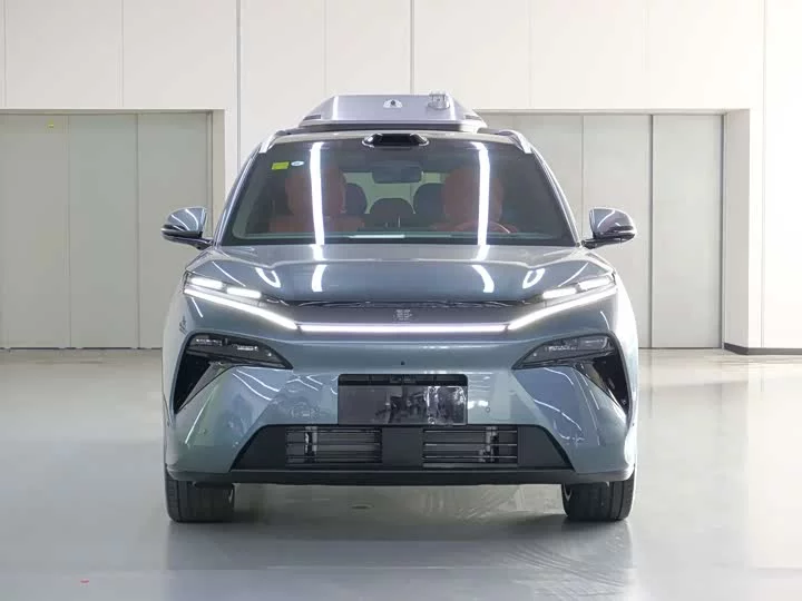 BYD Tang L