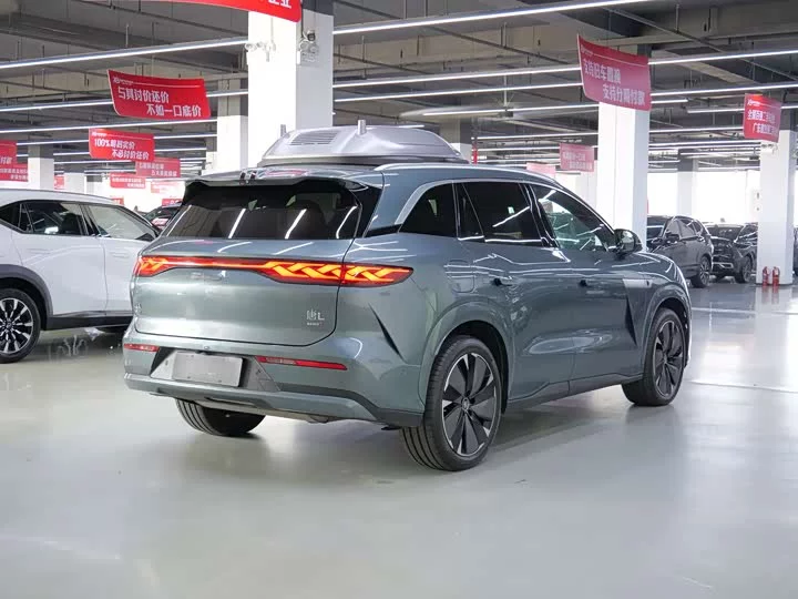 BYD Tang L