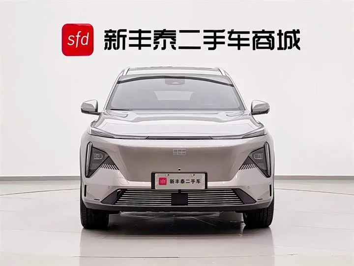 Geely Galaxy L7
