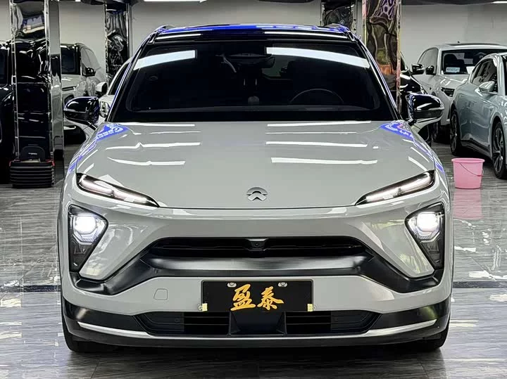 NIO ES6