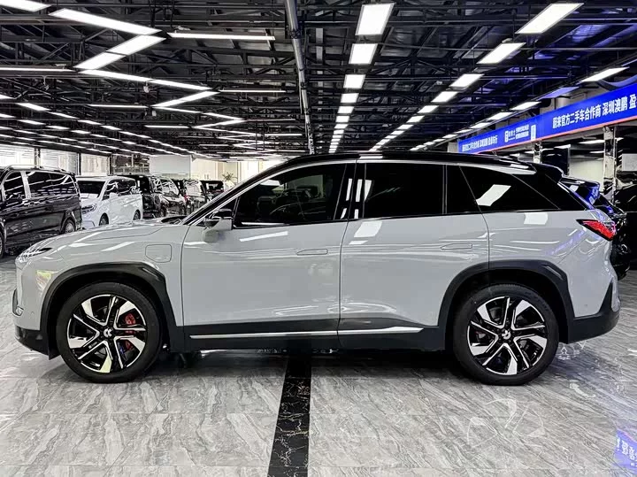 NIO ES6