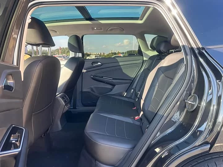 Jetta VS7