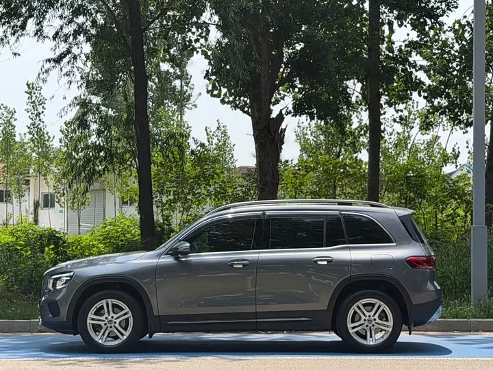 Mercedes-Benz GLB