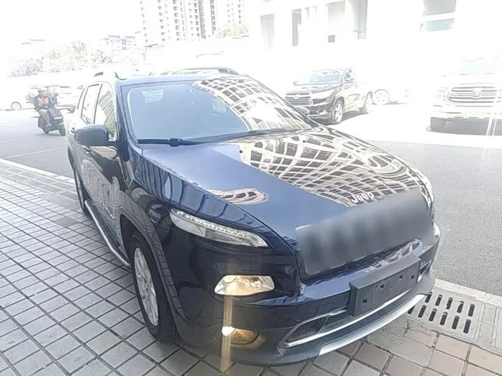 Jeep Cherokee