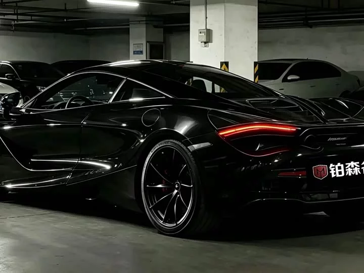 McLaren 720S
