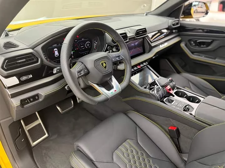 Lamborghini Urus SE