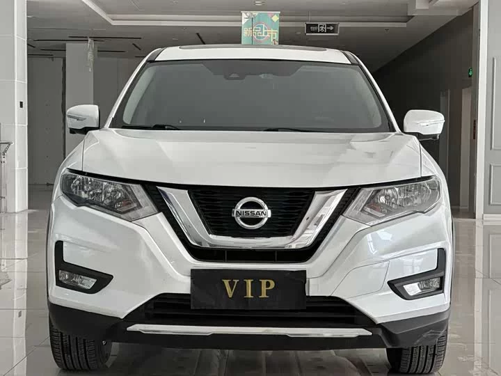 Nissan Qijun