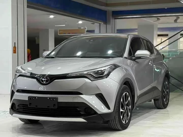 Toyota Yize IZOA